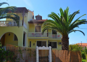 Гостиница Makis & Bill Apartments  Ариллас